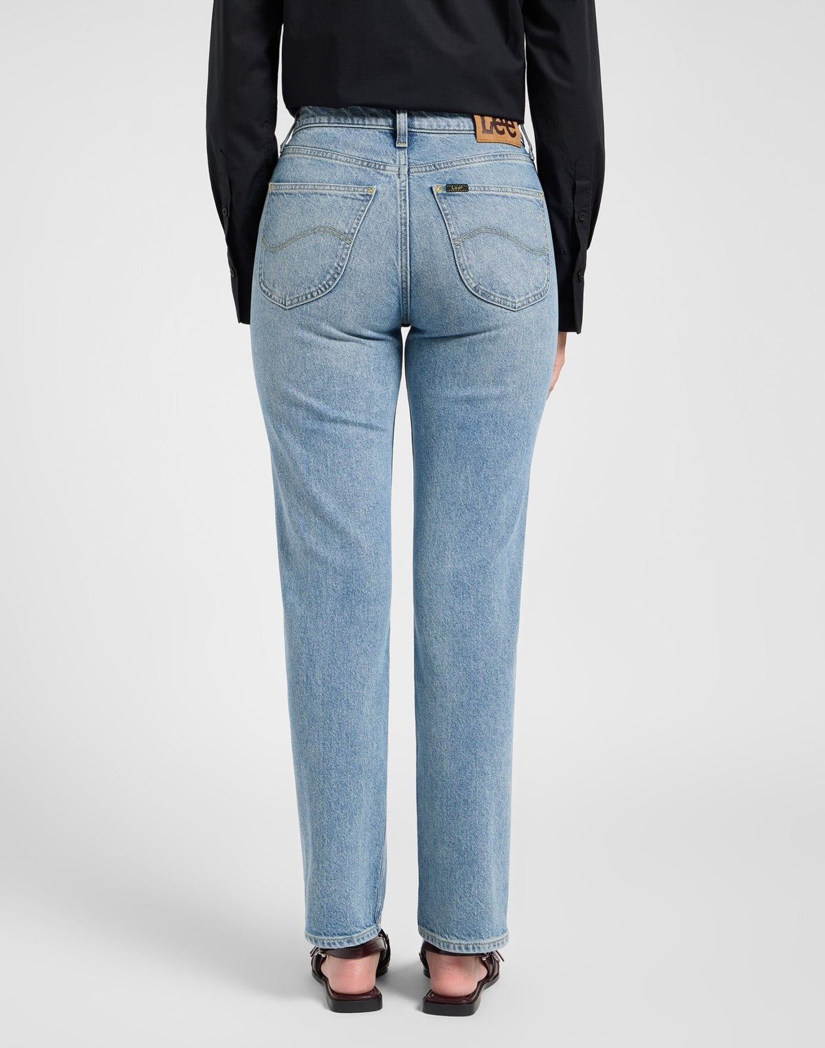 Carol in Laundry Line - LEE Schweiz