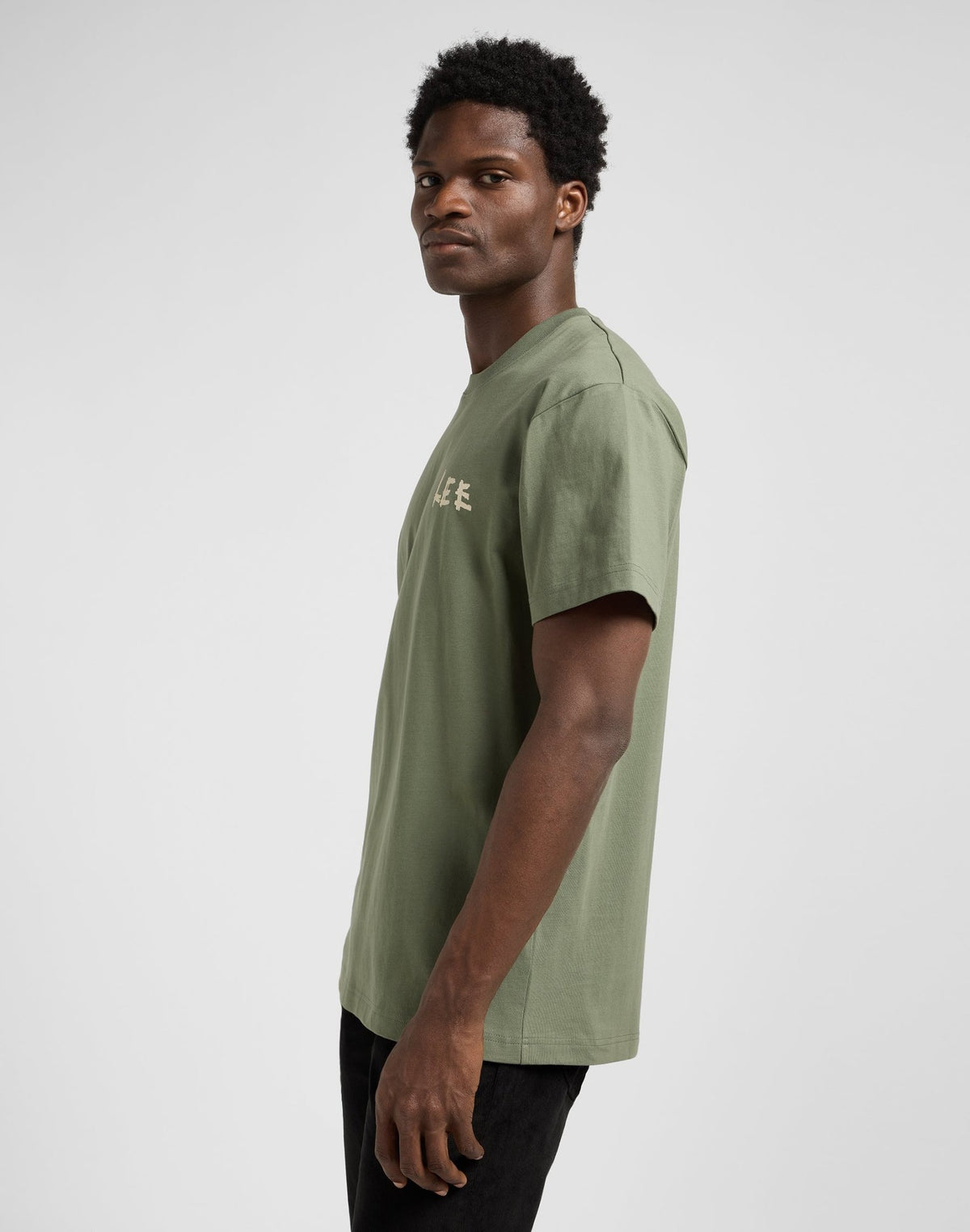 Elevated Ess Logo Tee in Olive Stone - LEE Schweiz