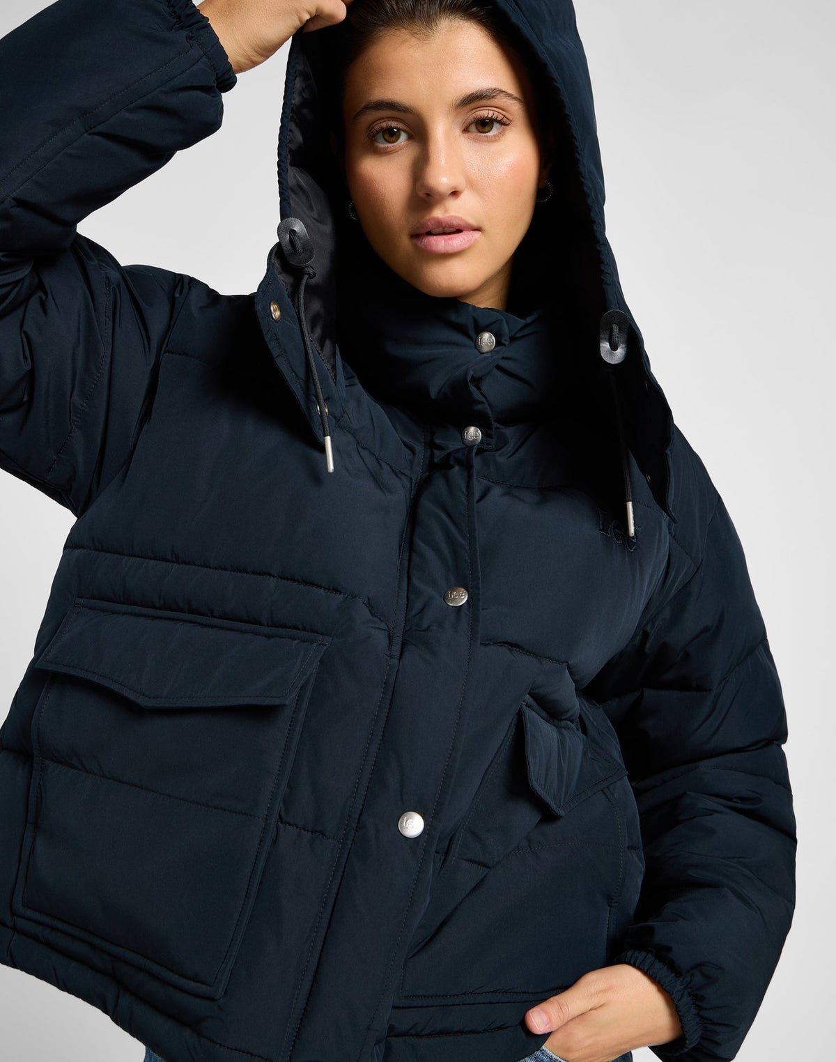 Hooded Short Puffer in Unionall Black - LEE Schweiz