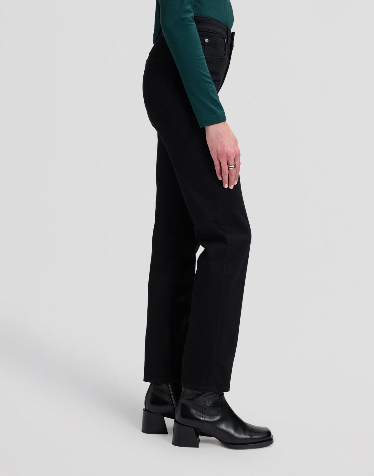 Jeans Carol in Base Black - LEE Schweiz