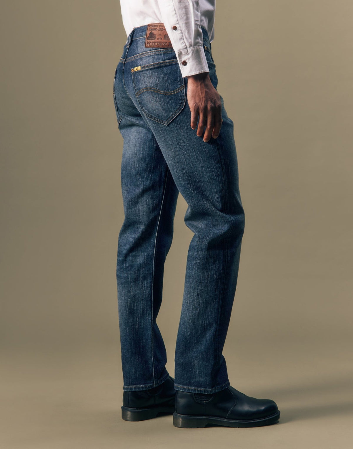 Jeans Regular Tapered in Gold Sunday - LEE Schweiz