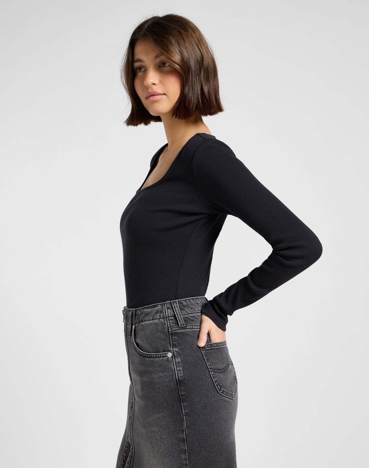 Ls Square Neck in Black - LEE Schweiz