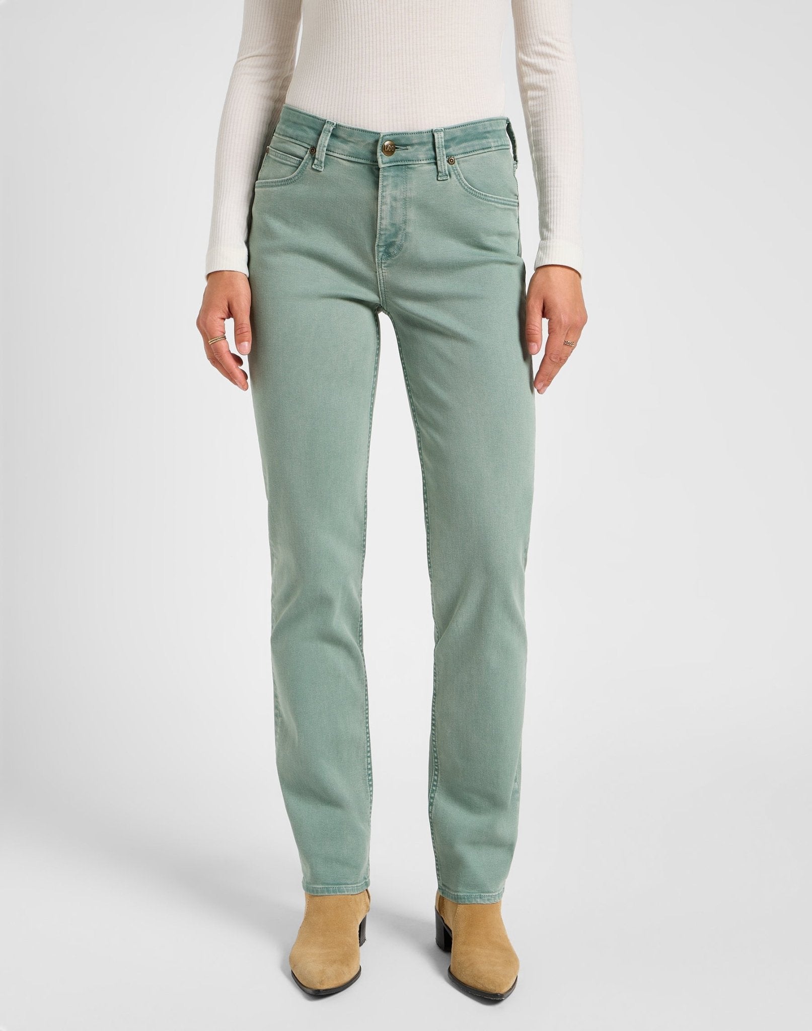Marion Straight in Muted Sage - LEE Schweiz