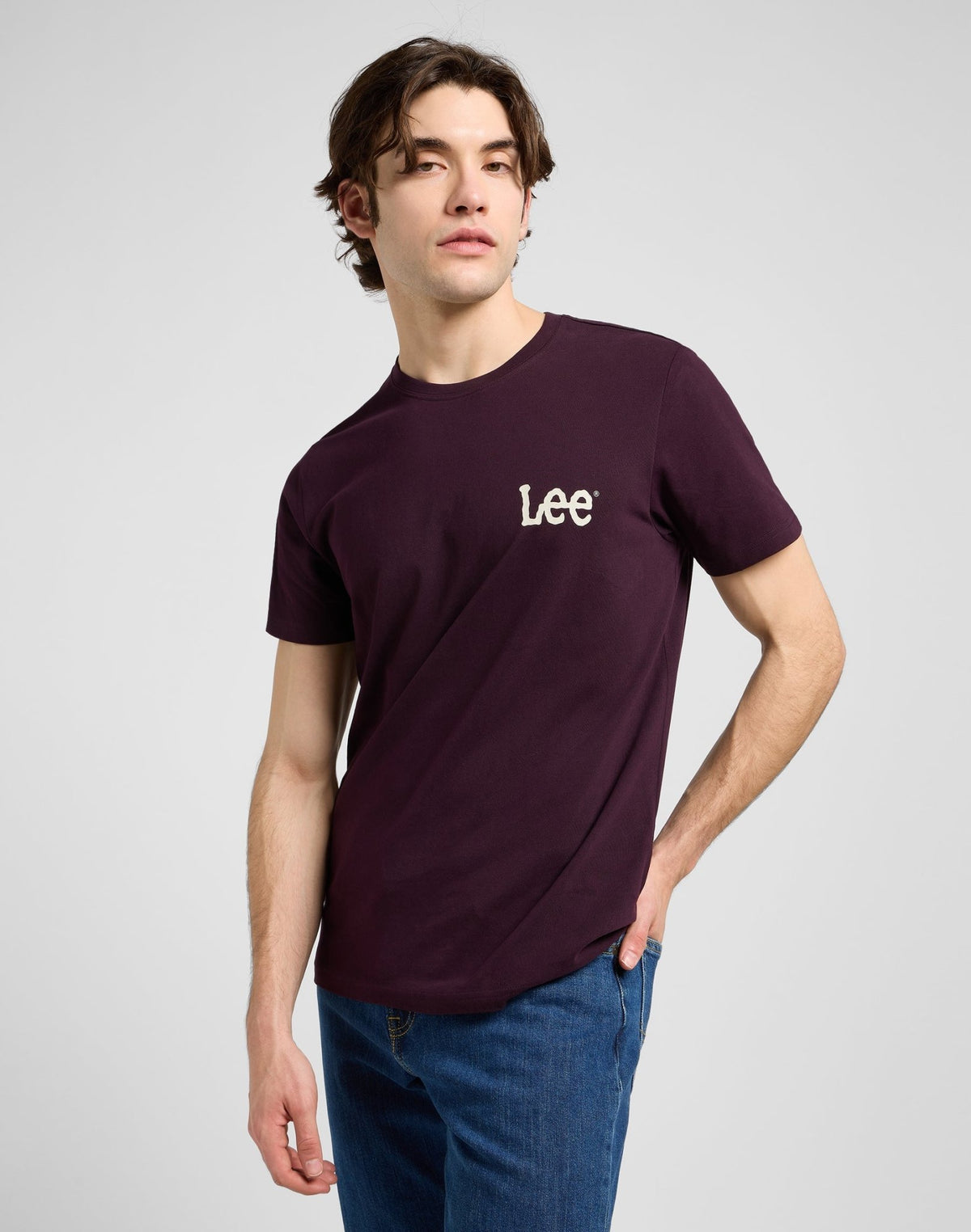 Medium Wobbly Lee Tee in Deep Wine - LEE Schweiz