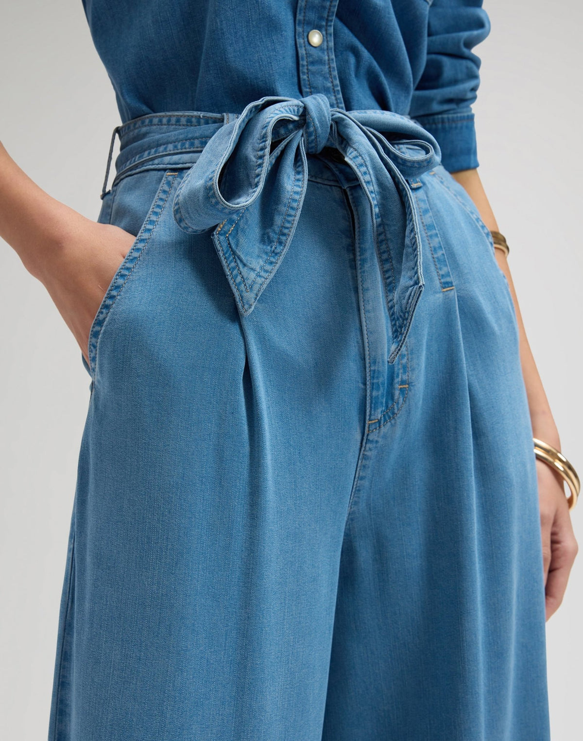 Pleated Wide Leg in Ice Storm - LEE Schweiz