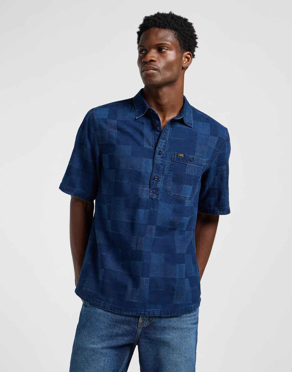 Popover Shirt Ss in Indigo Patchwork Dobby - LEE Schweiz