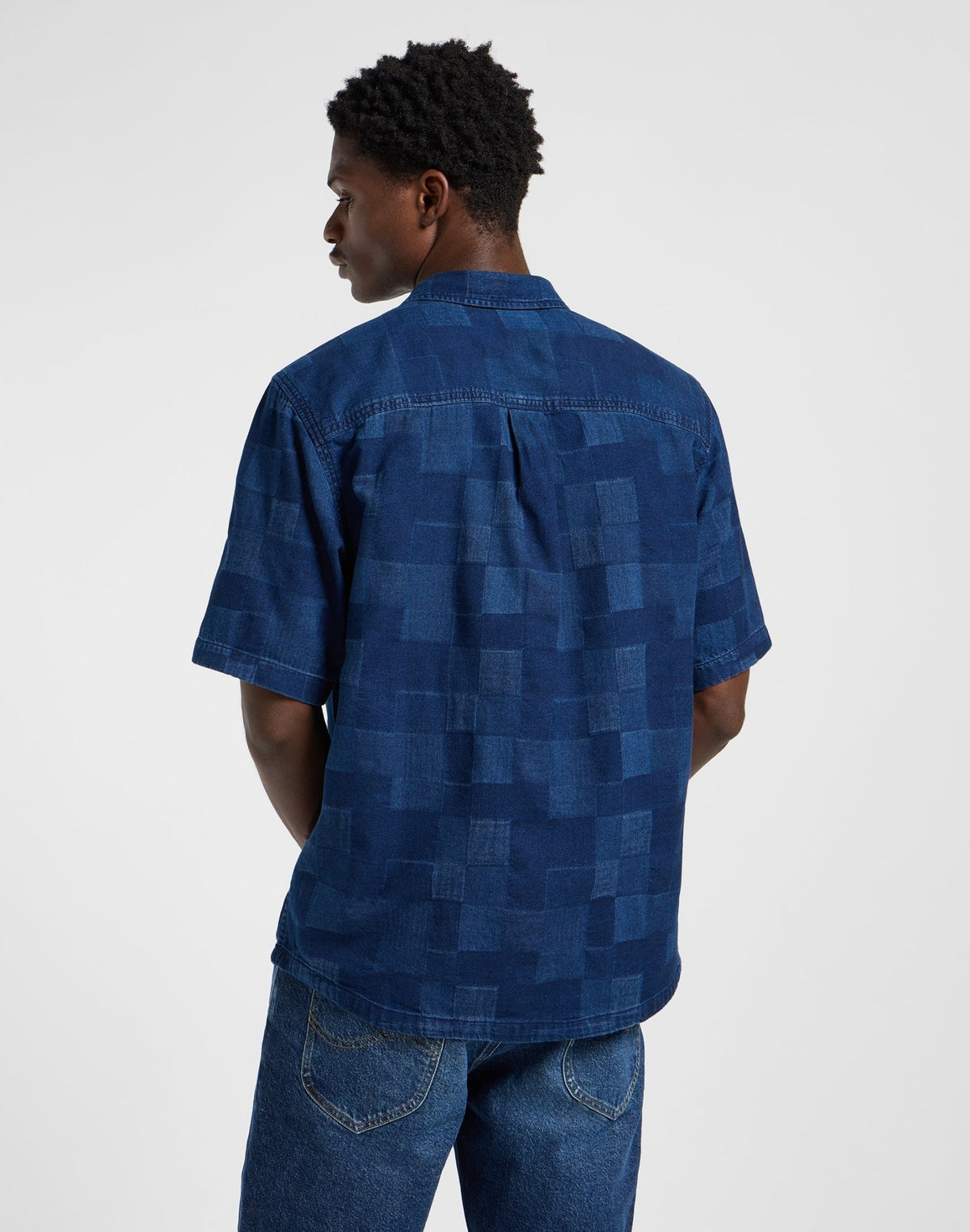 Popover Shirt Ss in Indigo Patchwork Dobby - LEE Schweiz