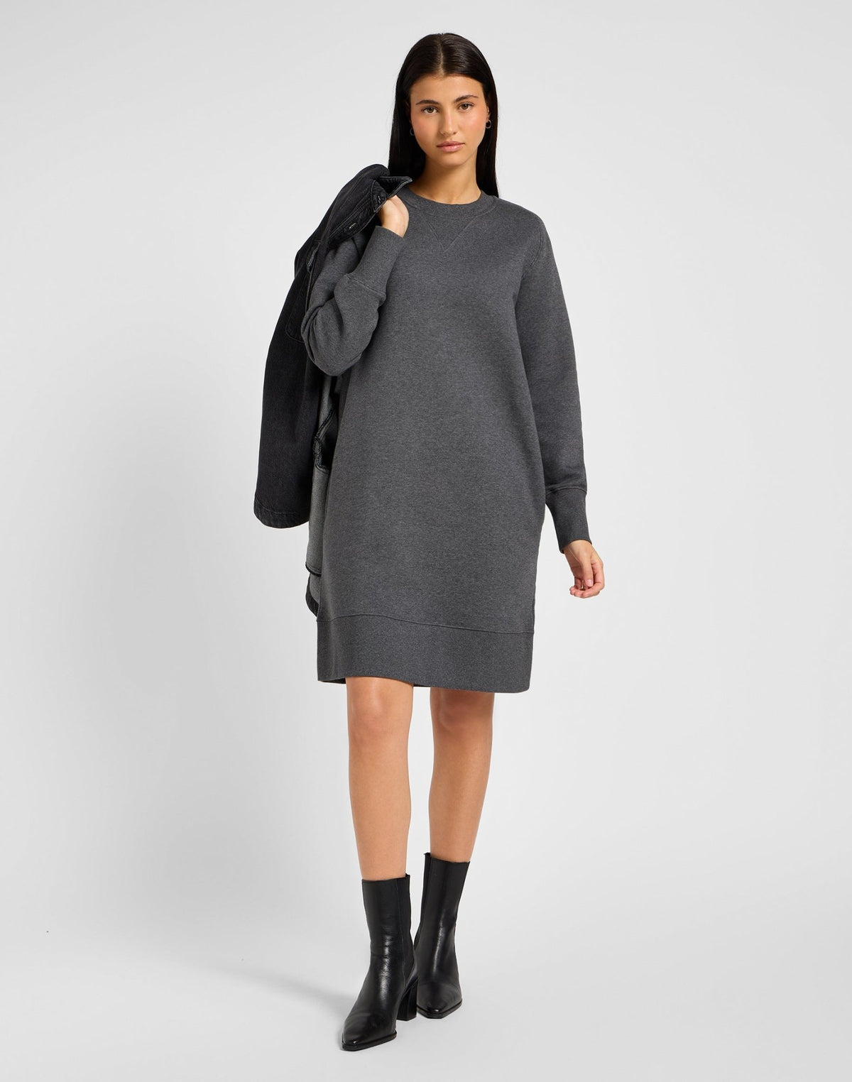 Raglan Sweatshirt Dress in Charcoal Heather - LEE Schweiz