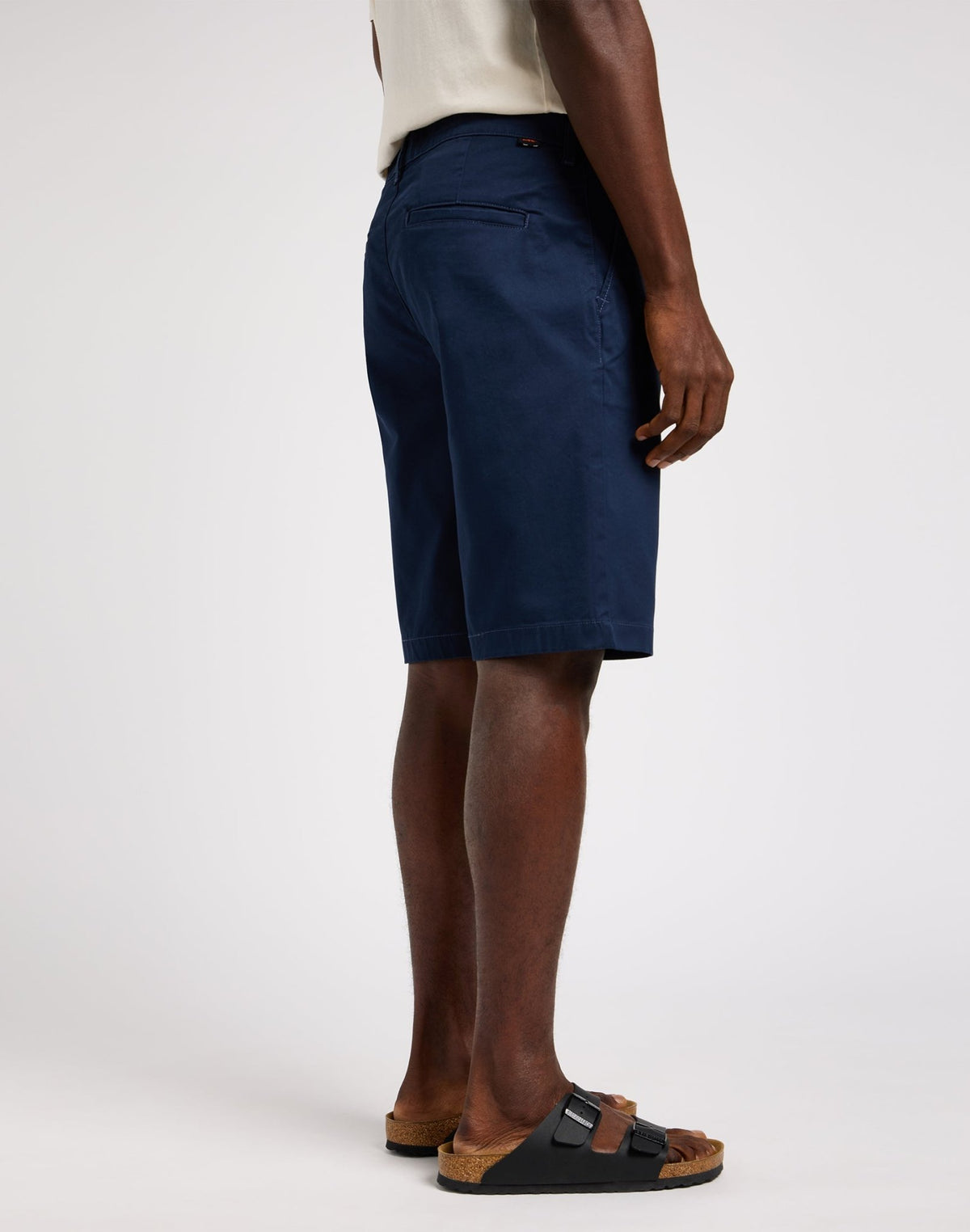 Regular Chino Short in Deep Navy - LEE Schweiz
