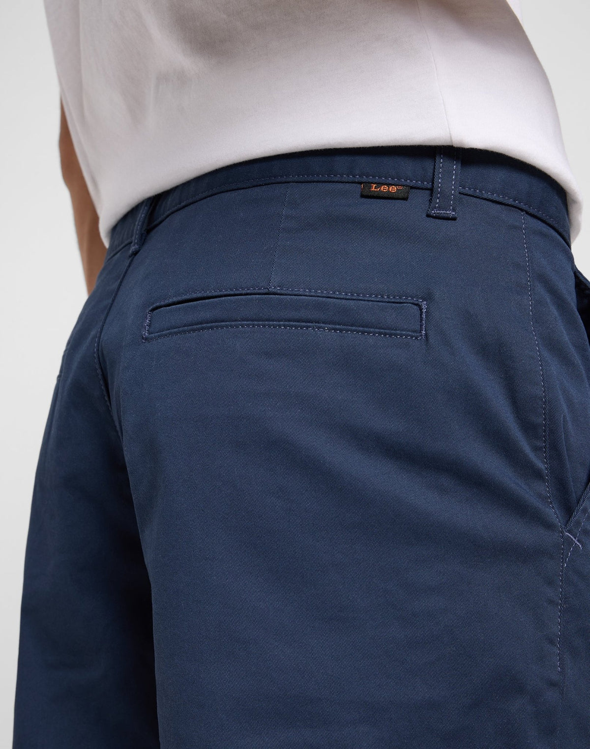 Relaxed Chino Short in Deep Navy - LEE Schweiz
