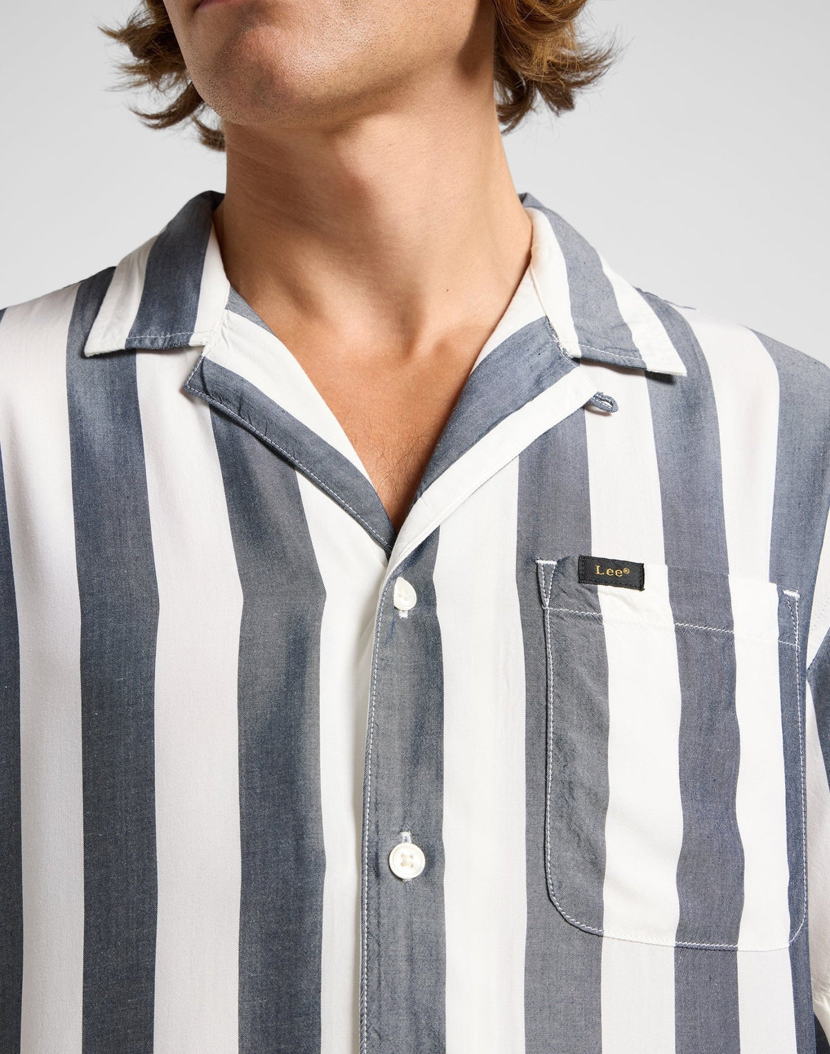 Resort Shirt in Rivet Navy - LEE Schweiz