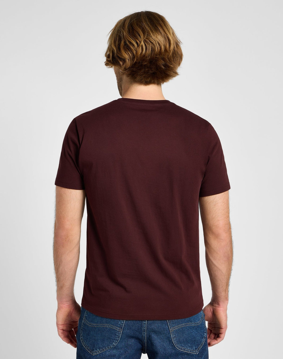 Shortleeves Patch Logo Tee in Velvet Beet - LEE Schweiz