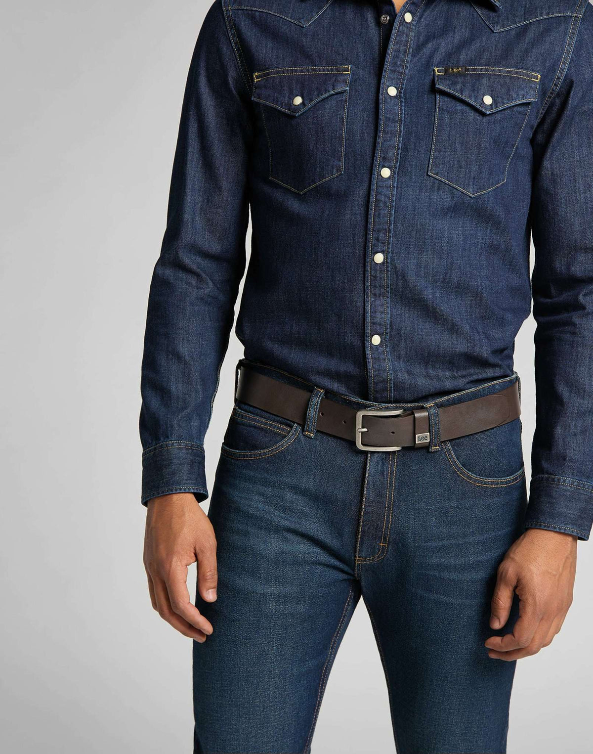 Small Logo Belt in Dark Brown - LEE Schweiz