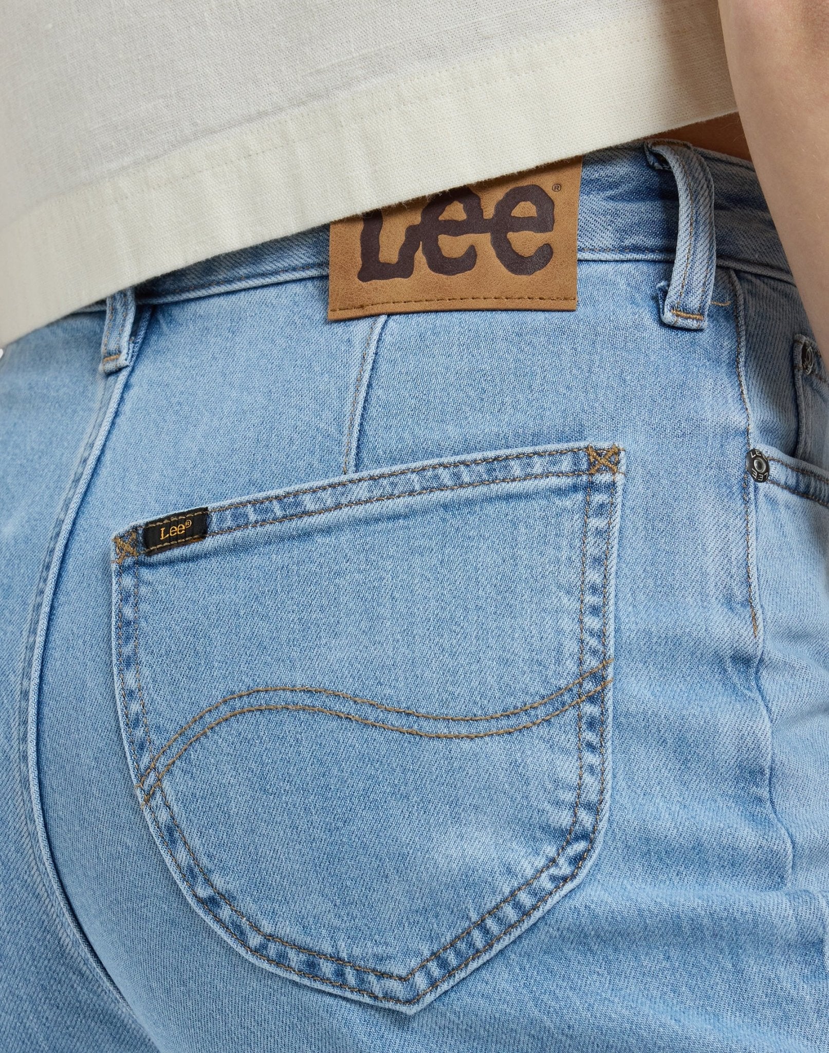 Stella in Water Droplet - LEE Schweiz