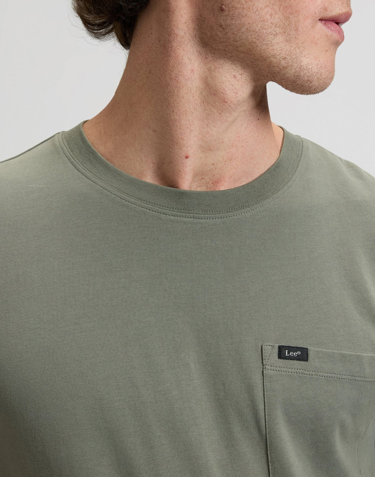 Ultimate Pocket Tee in Lichen Olive - LEE Schweiz