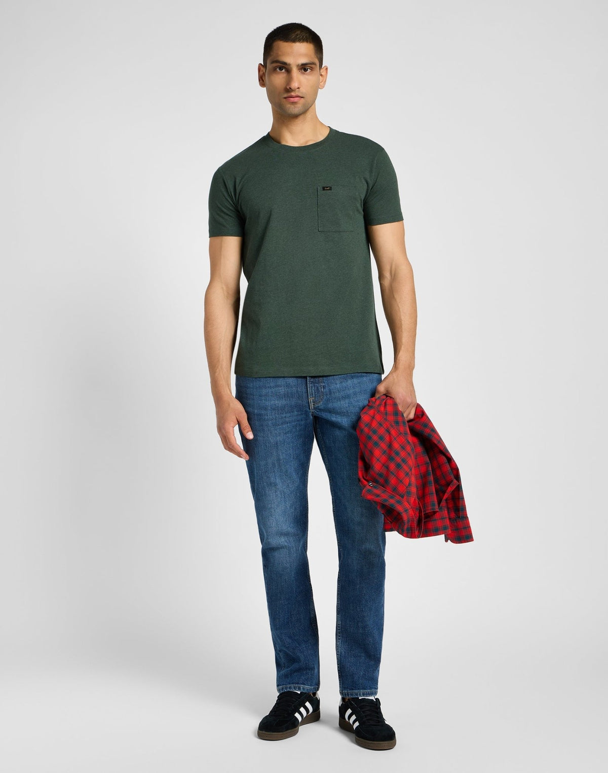 Ultimate Pocket Tee in Olive Night - LEE Schweiz