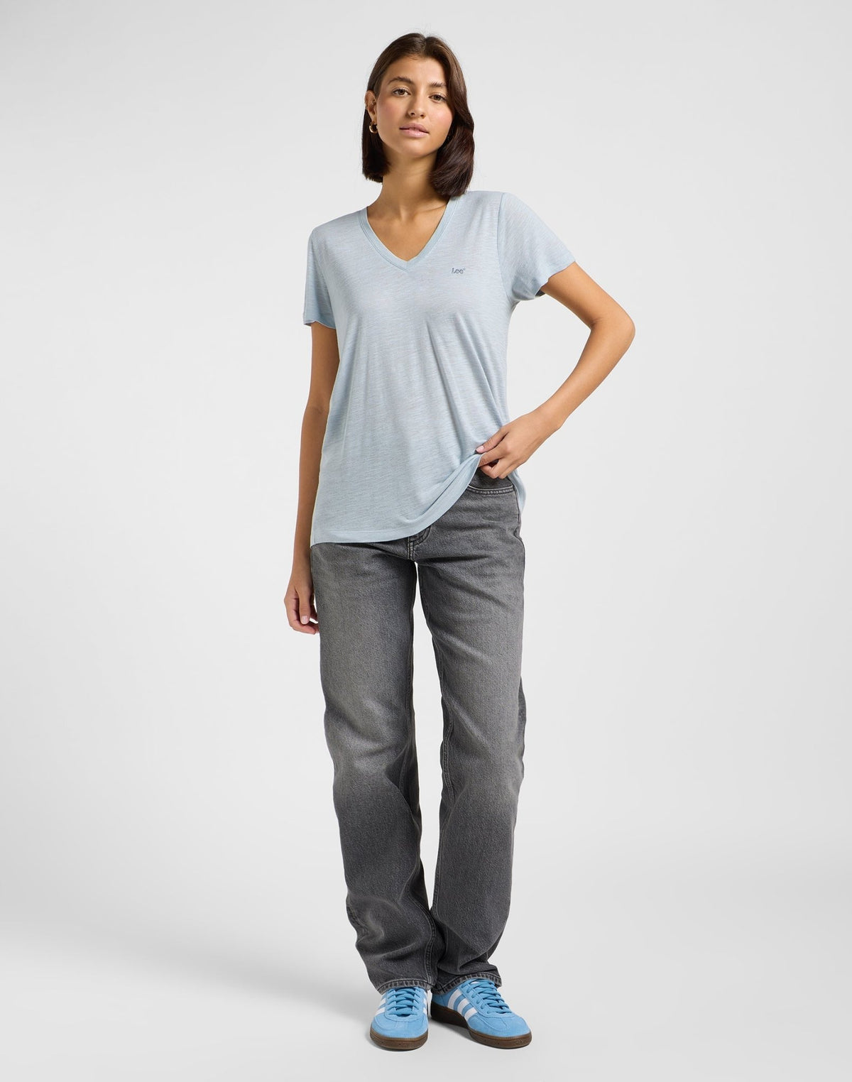 V Neck Tee in Concrete Gray - LEE Schweiz