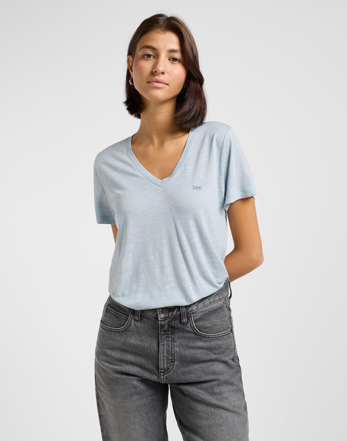 V Neck Tee in Concrete Gray - LEE Schweiz