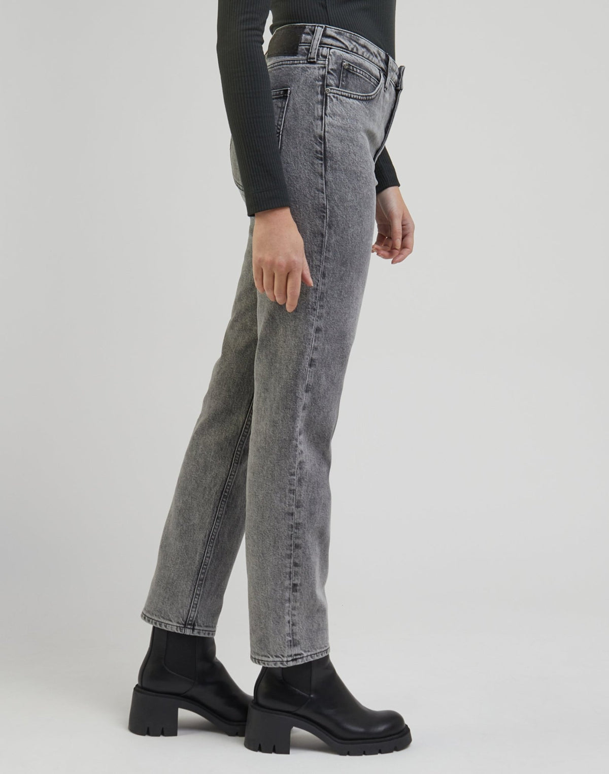 Carol in Moon Grey - LEE Schweiz