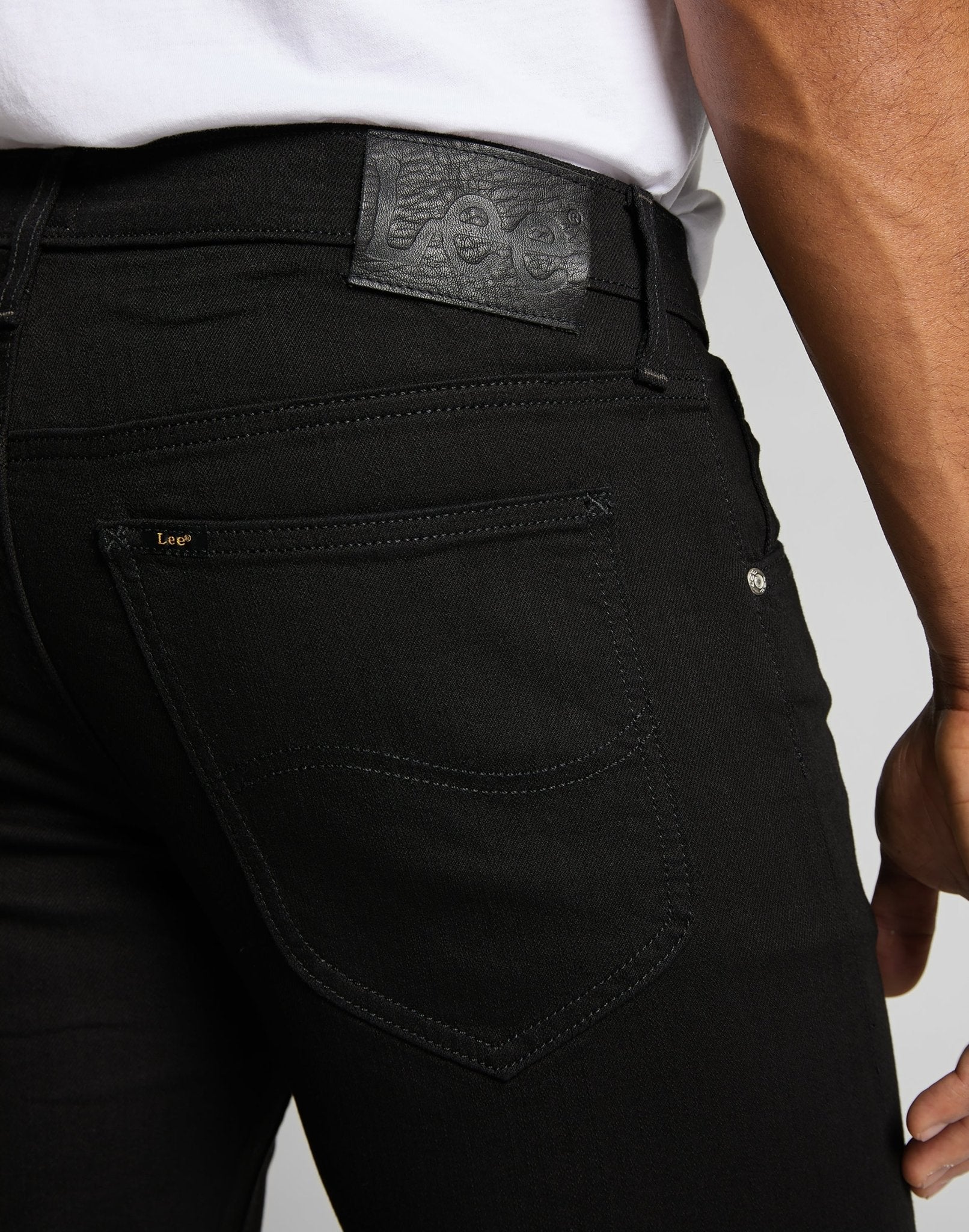 Daren Zip Fly in Clean Black - LEE Schweiz