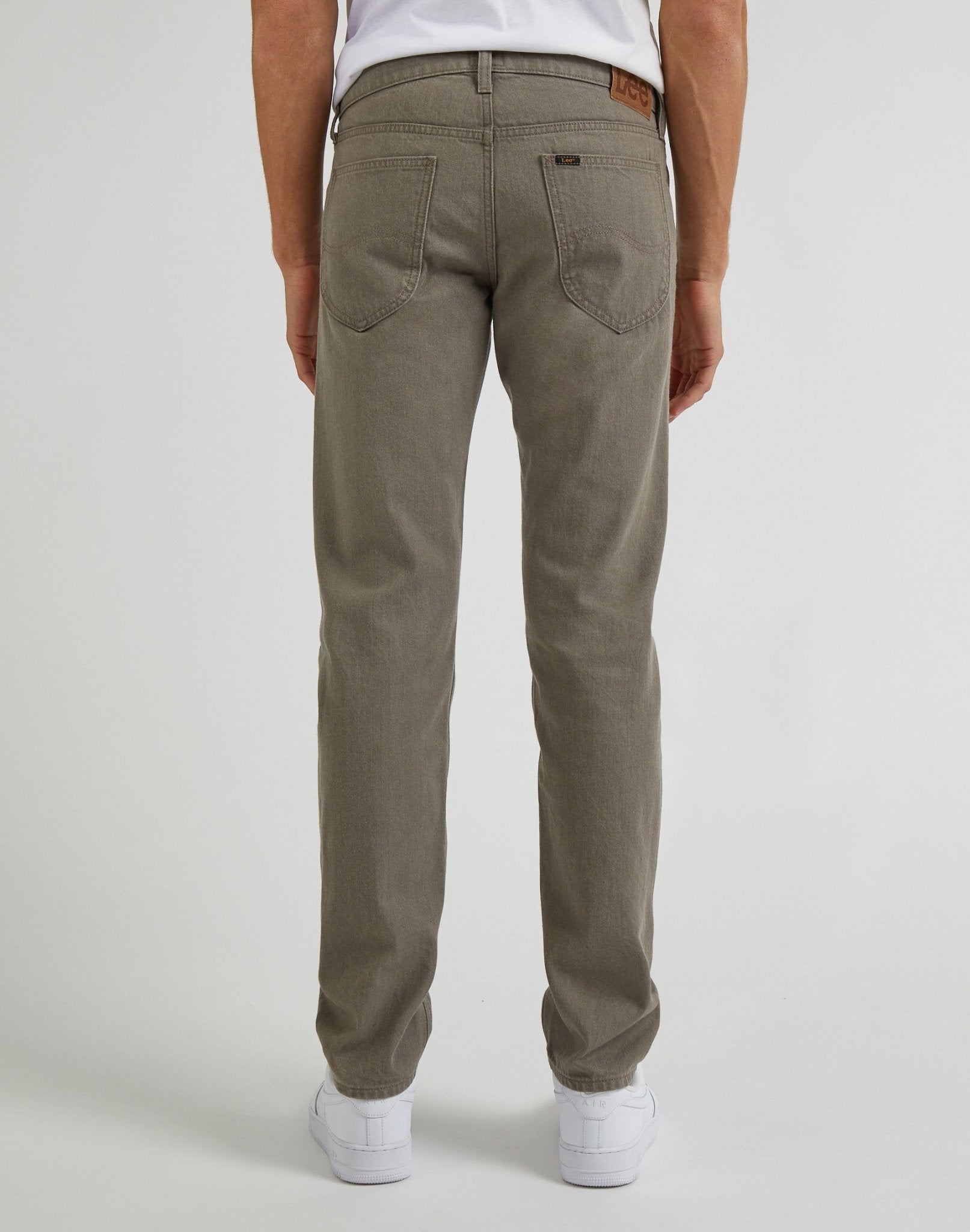 Daren Zip Fly Low Stretch in Mushroom - LEE Schweiz