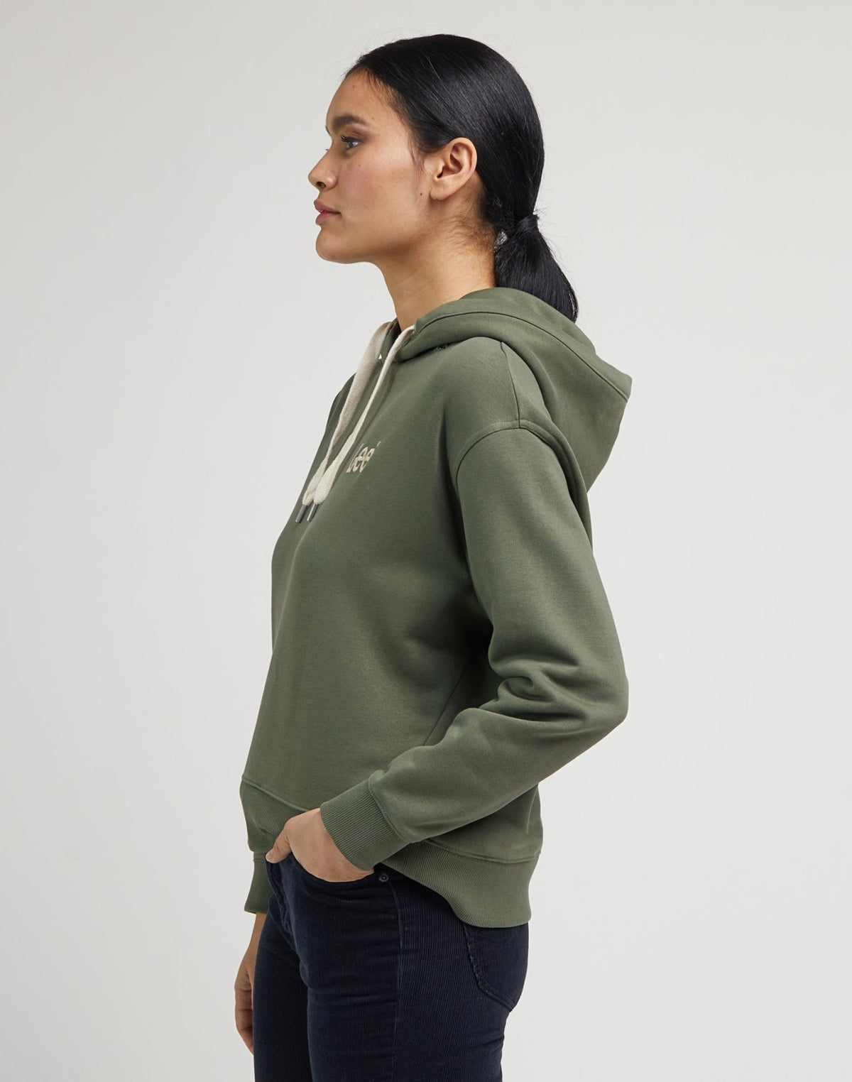 Essential Hoodie in Olive Grove - LEE Schweiz