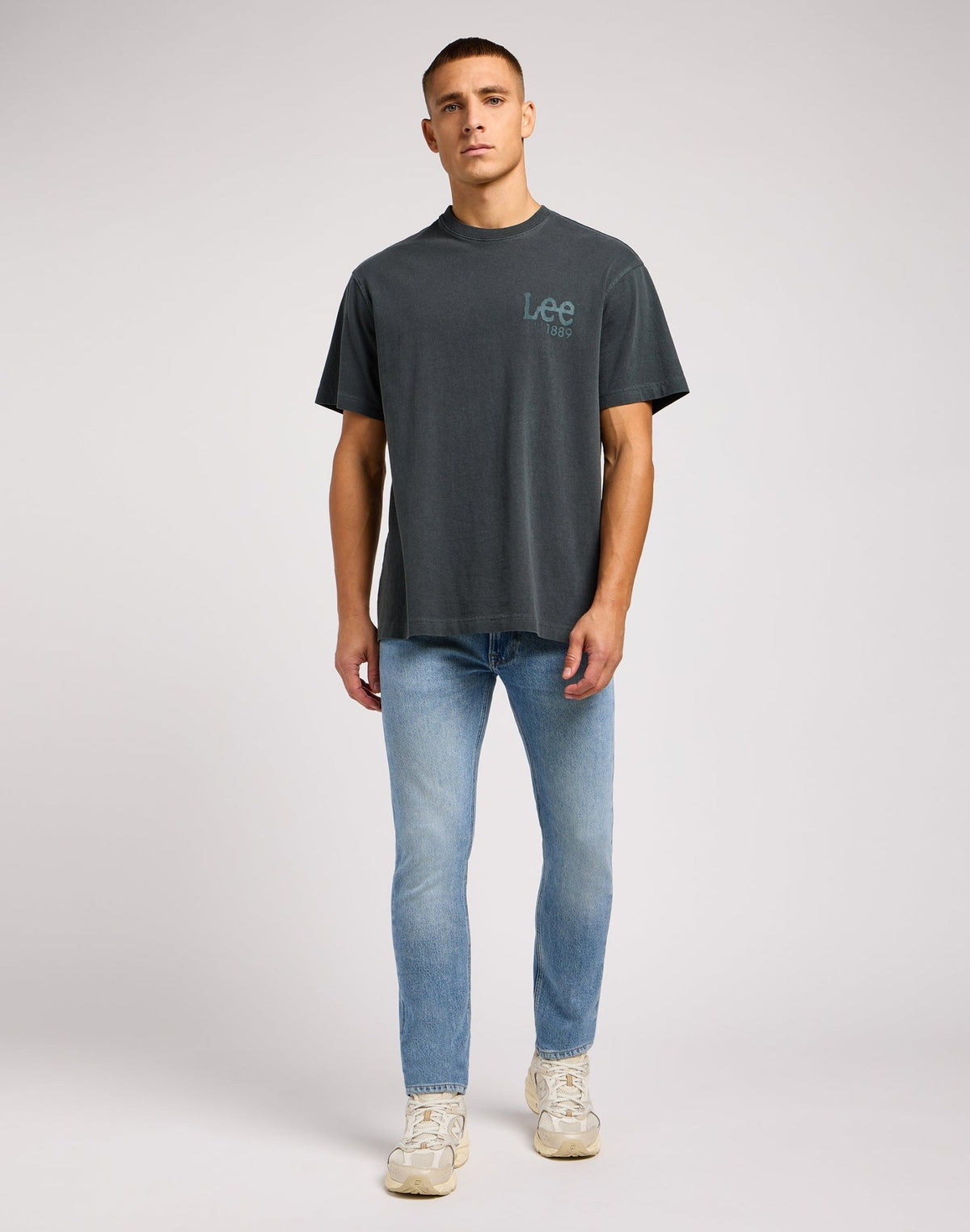 Loose Logo Tee in Washed Black - LEE Schweiz