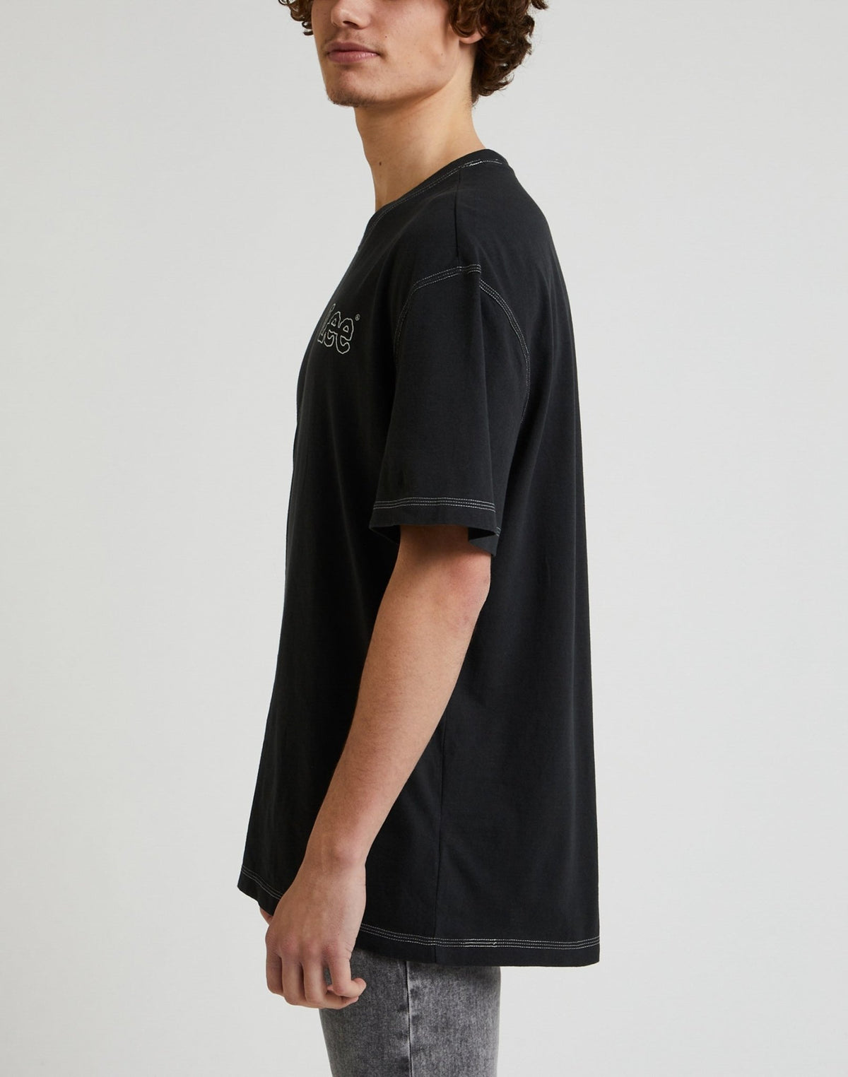 Loose Seasonal Tee in Washed Black - LEE Schweiz