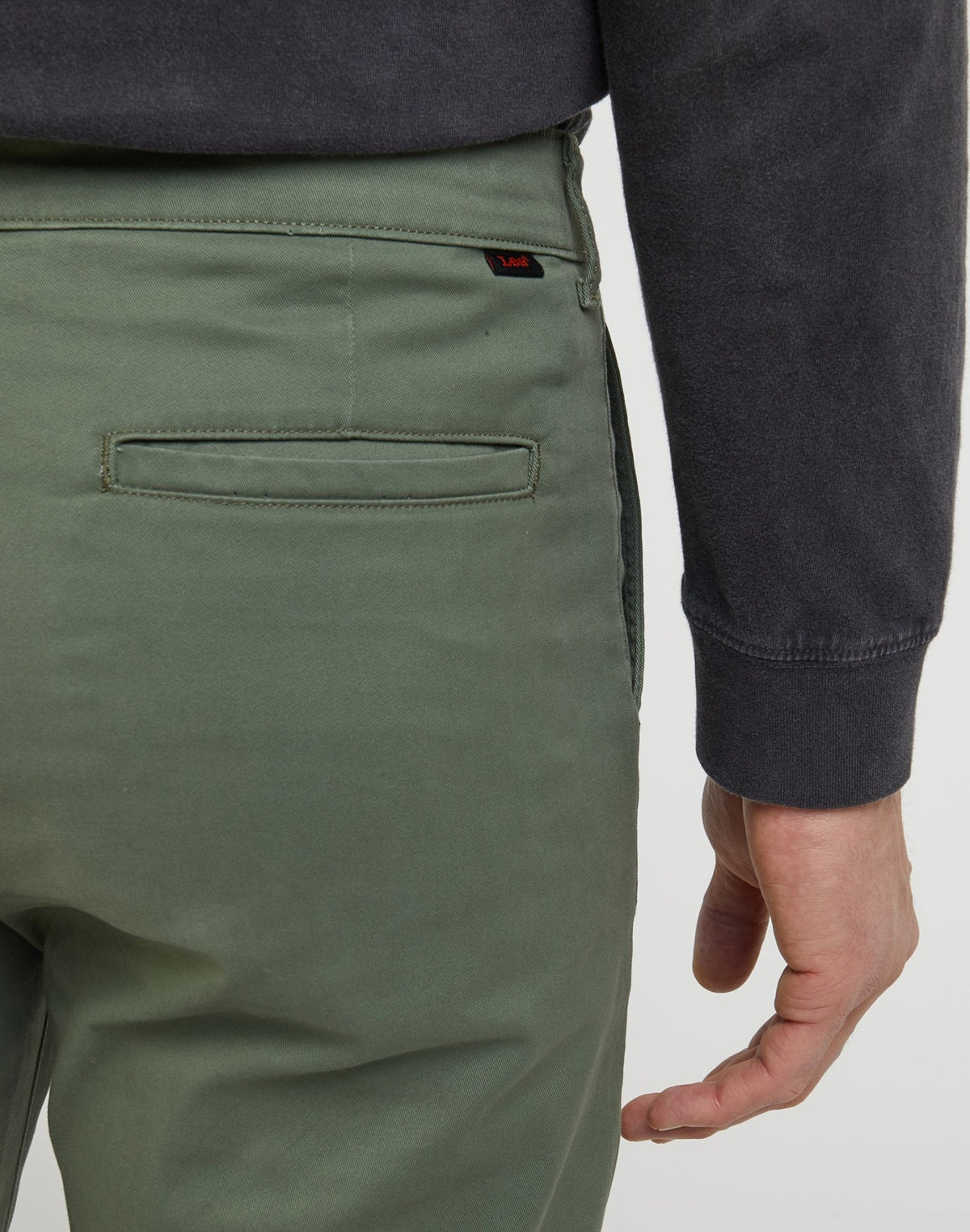 Regular Chino Leesure in Olive Grove - LEE Schweiz