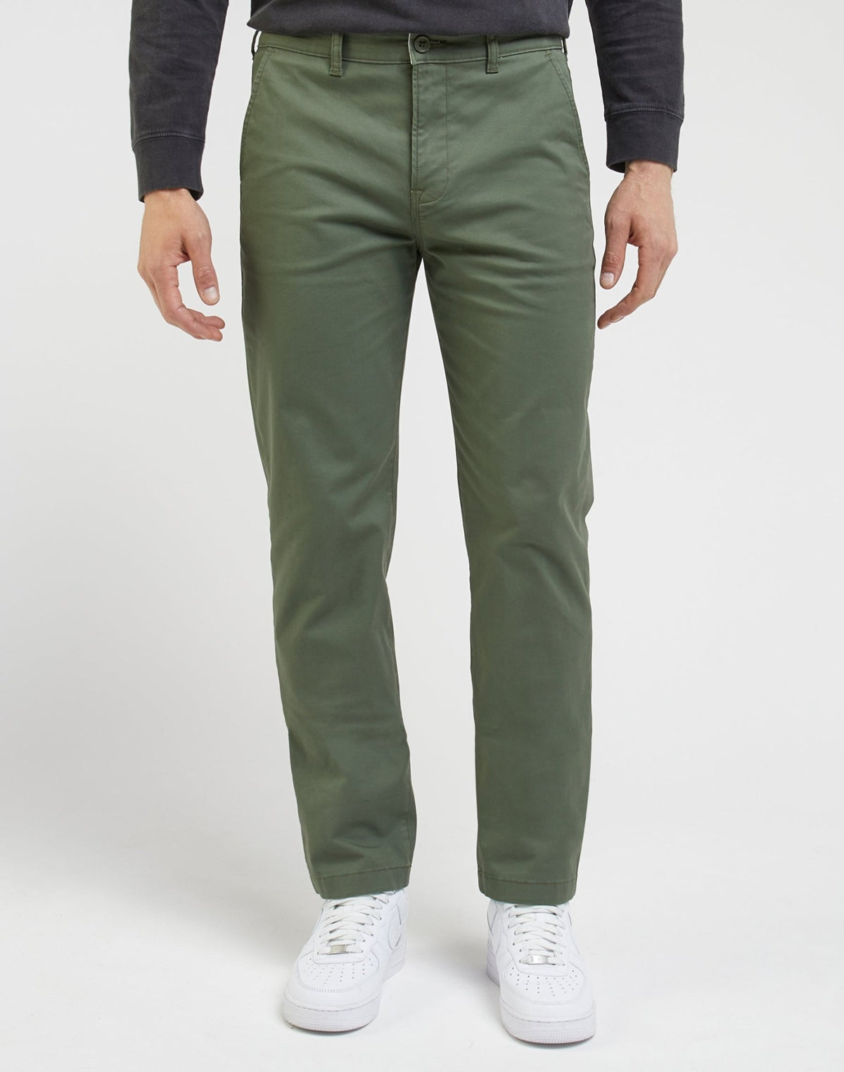 Regular Chino Leesure in Olive Grove - LEE Schweiz